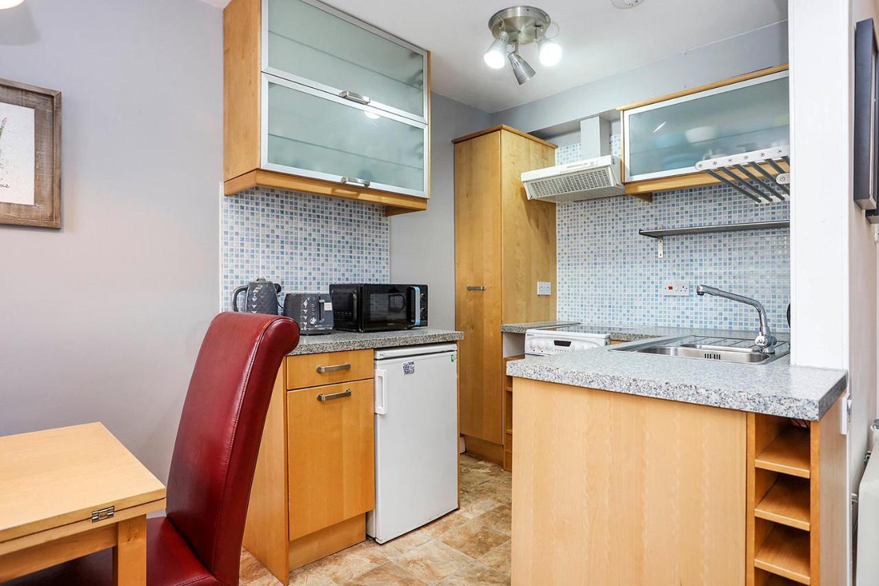 Joivy 1 Bed Flat, Heart Of Grassmarket Единбург Екстер'єр фото